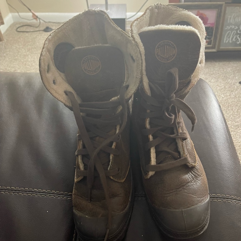 Palladium boots